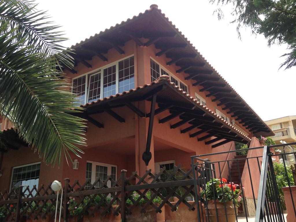 B&B Villa Di Giorgi Cefalú Exterior foto