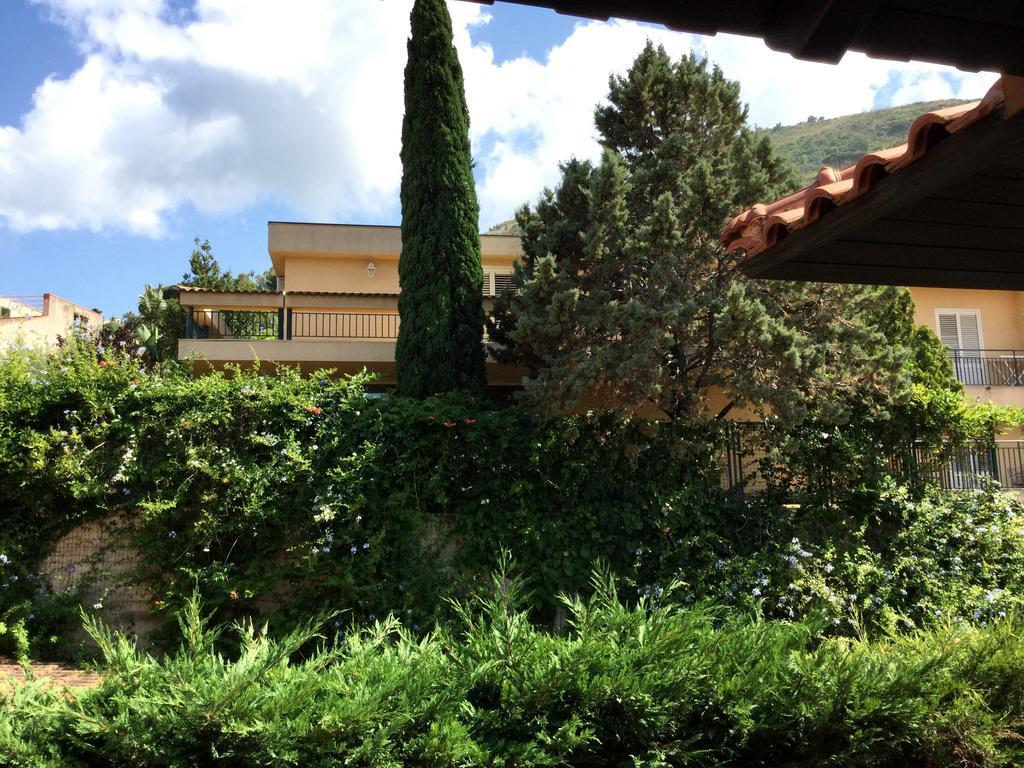 B&B Villa Di Giorgi Cefalú Exterior foto